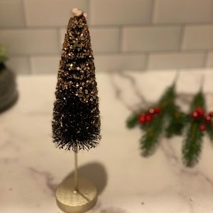 Brand new brush trees from Bethany Lowe designs